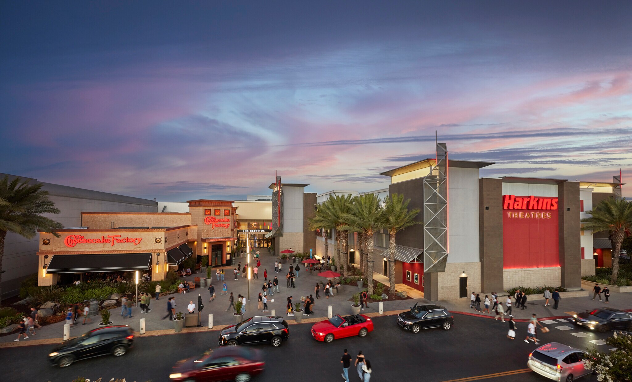 239 Los Cerritos Mall, Cerritos, CA à louer Photo de l’immeuble– Image 1 sur 18