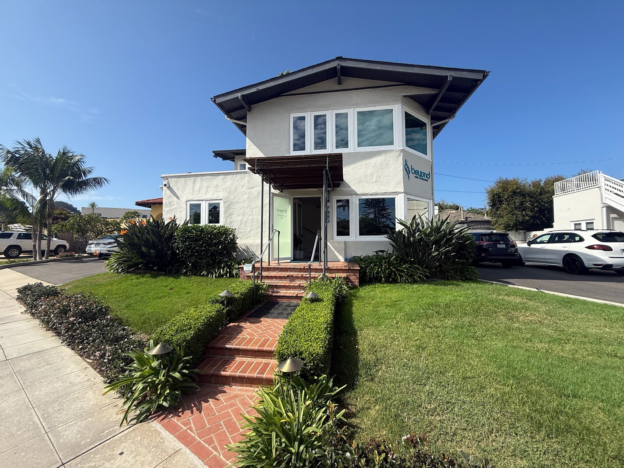 7880 Exchange Pl, La Jolla, CA à louer Photo de l’immeuble– Image 1 sur 68