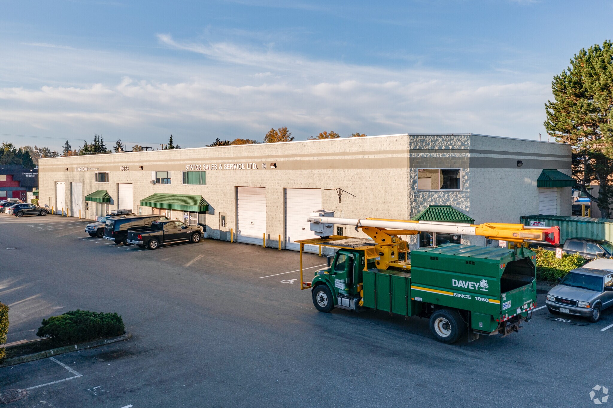 19323 94th Ave, Surrey, BC à vendre Photo de l’immeuble– Image 1 sur 11