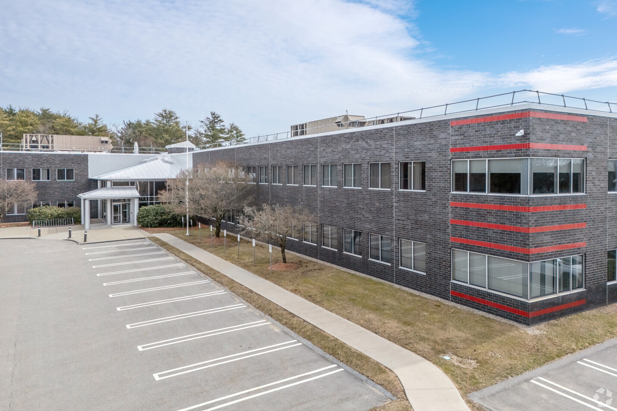 15 Hampshire St, Mansfield, MA à louer Photo principale– Image 1 sur 7