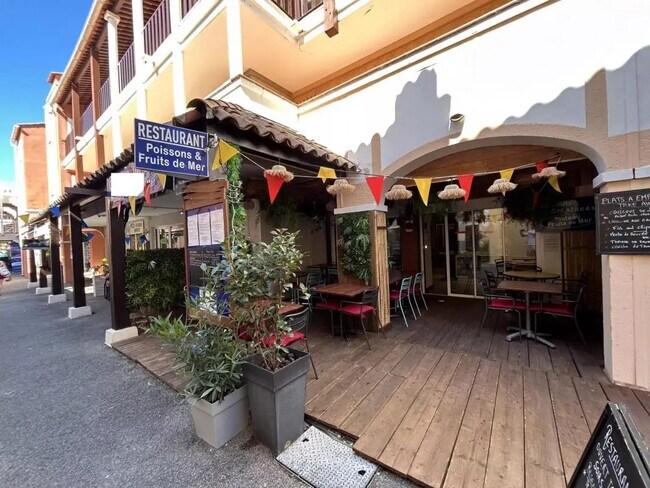 Plus de détails pour Local commercial à vendre