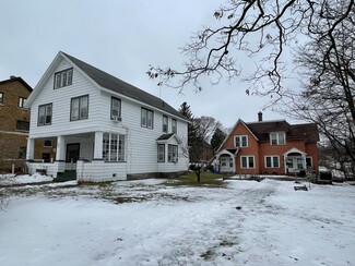 Plus de détails pour 321 N Front St, Marquette, MI - Logement à vendre