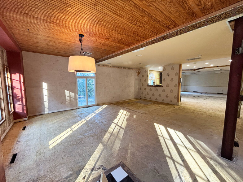 435 West End Blvd, Winston-Salem, NC à louer - Photo de l’immeuble – Image 3 sur 7