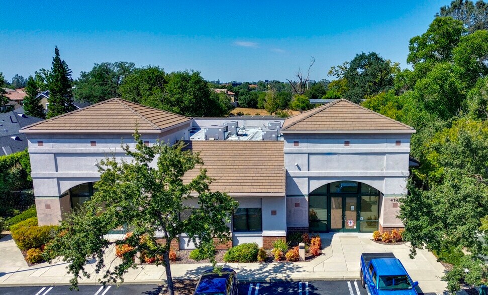 4740 Rocklin Rd, Rocklin, CA à vendre - Photo de l’immeuble – Image 3 sur 7