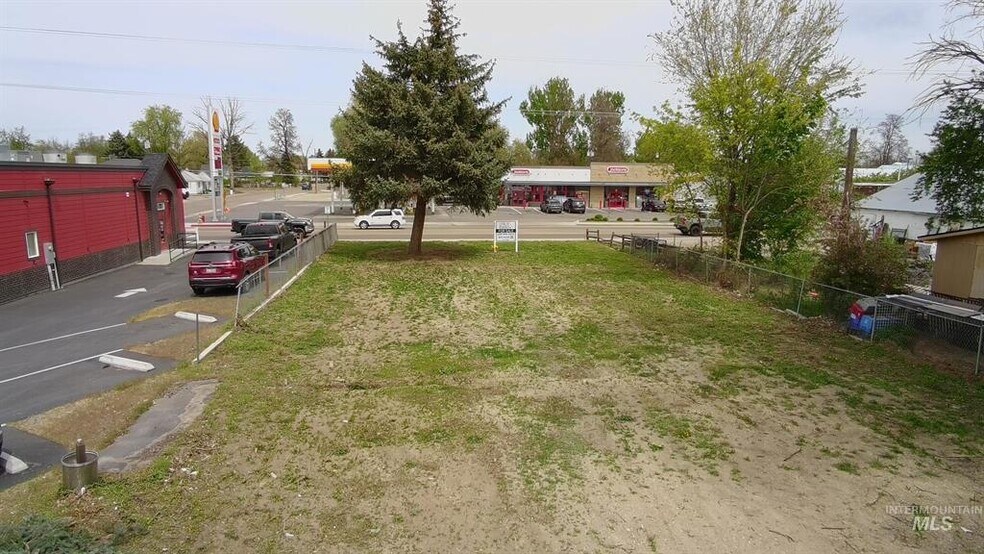 8 Main Street St, Middleton, ID à vendre - Photo principale – Image 1 sur 3