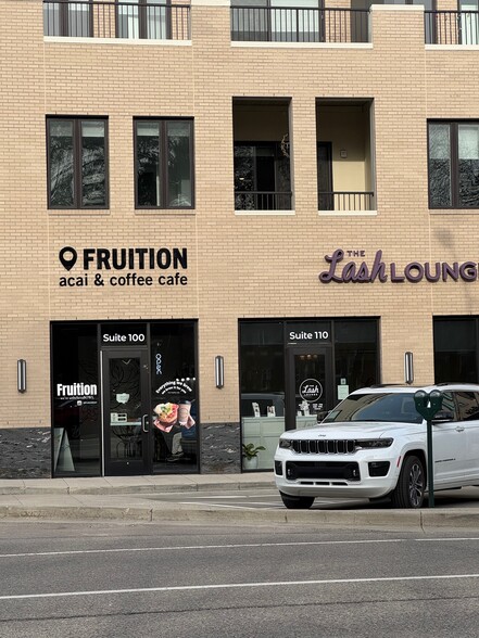 856 N Old Woodward Ave, Birmingham, MI à louer - Photo de l’immeuble – Image 3 sur 14