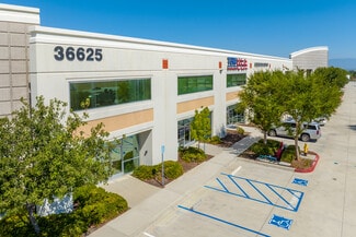 Plus de détails pour 24335 Prielipp Rd, Wildomar, CA - Industriel/Logistique à louer