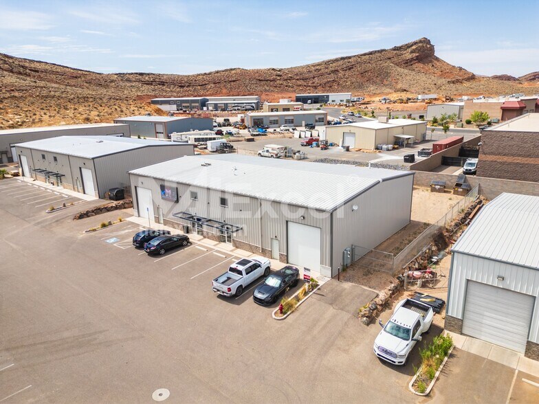 448 Commerce Dr, Hurricane, UT à vendre - Photo de l’immeuble – Image 3 sur 7