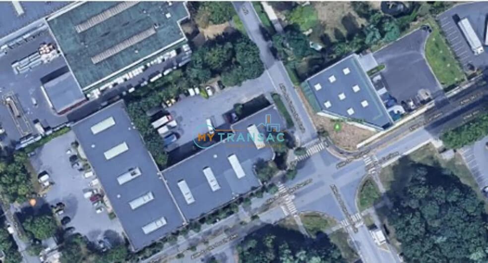 Industriel/Logistique dans Collégien à louer - Photo de l’immeuble – Image 3 sur 6