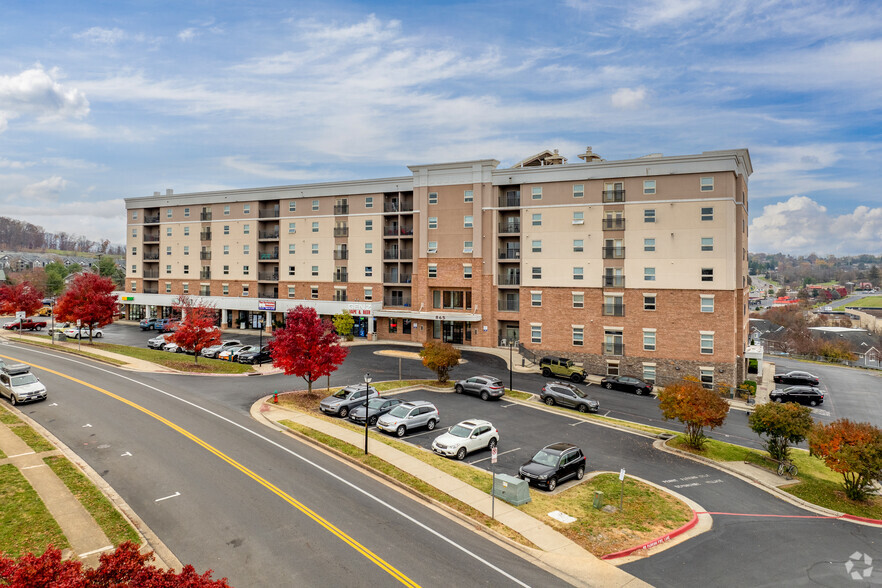 865 Port Republic Rd, Harrisonburg, VA à louer - Photo de l’immeuble – Image 2 sur 23