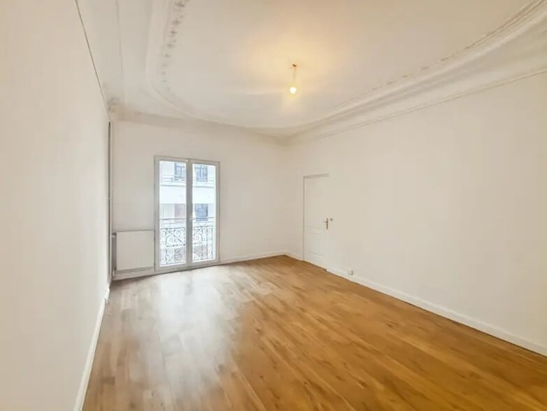 Bureau dans Paris à louer - Photo de l’immeuble – Image 3 sur 5