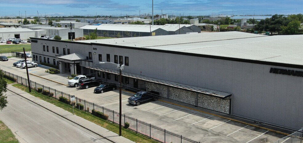 6410 Cavalcade St, Houston, TX à vendre - Photo de l’immeuble – Image 1 sur 11