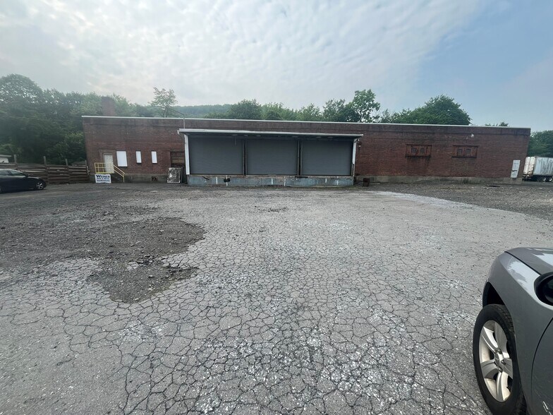 14 Main St, Port Carbon, PA à vendre - Photo de l’immeuble – Image 3 sur 3