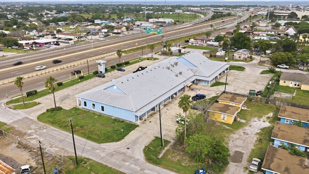 9929 S Padre Island Dr, Corpus Christi, TX à vendre - Photo de l’immeuble – Image 3 sur 38