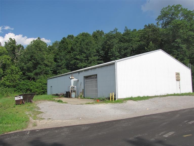 7025 E Alexandria Pike, Cold Spring, KY à louer - Photo de l’immeuble – Image 2 sur 6