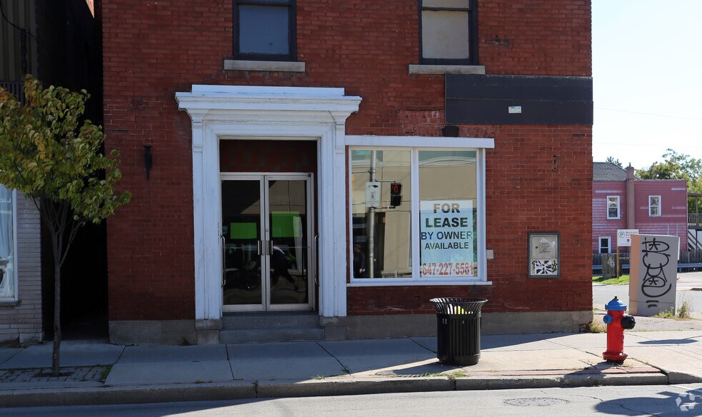 262 Ottawa St N, Hamilton, ON à louer - Photo de l’immeuble – Image 2 sur 3