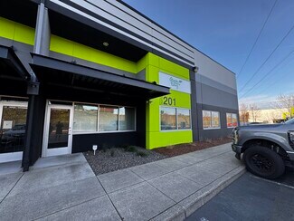 Plus de détails pour 12055 NE Glenn Widing Dr, Portland, OR - Industriel/Logistique à louer