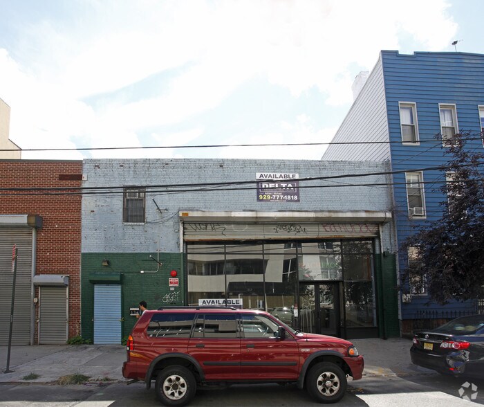 136 N 10th St, Brooklyn, NY à louer - Photo de l’immeuble – Image 2 sur 3