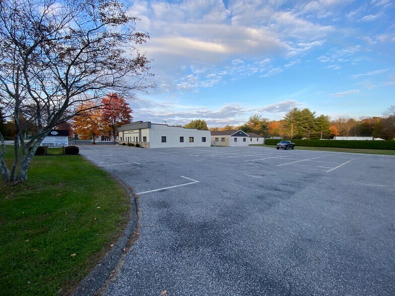 457 Bantam Rd, Litchfield, CT à louer - Photo de l’immeuble – Image 2 sur 5
