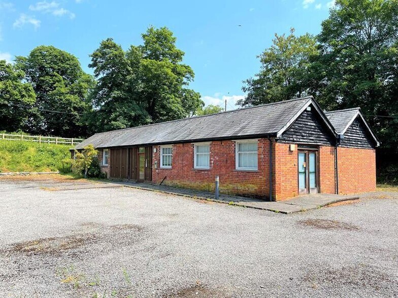 Marlow Rd, Henley On Thames à louer - Photo de l’immeuble – Image 2 sur 6