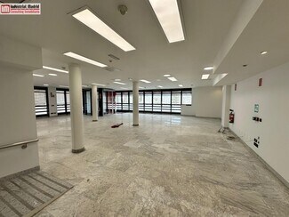 Plus de détails pour Local commercial à louer