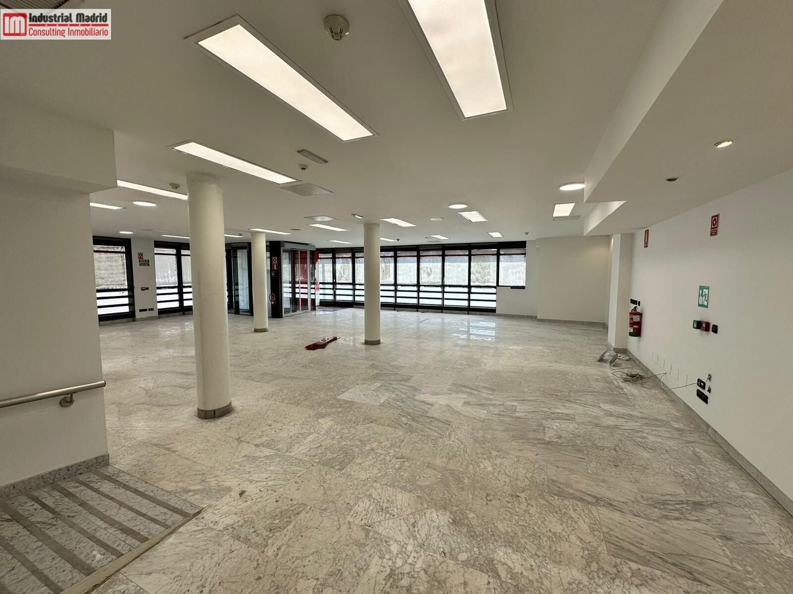 Local commercial dans Coslada, Madrid à louer Photo intérieure– Image 1 sur 5