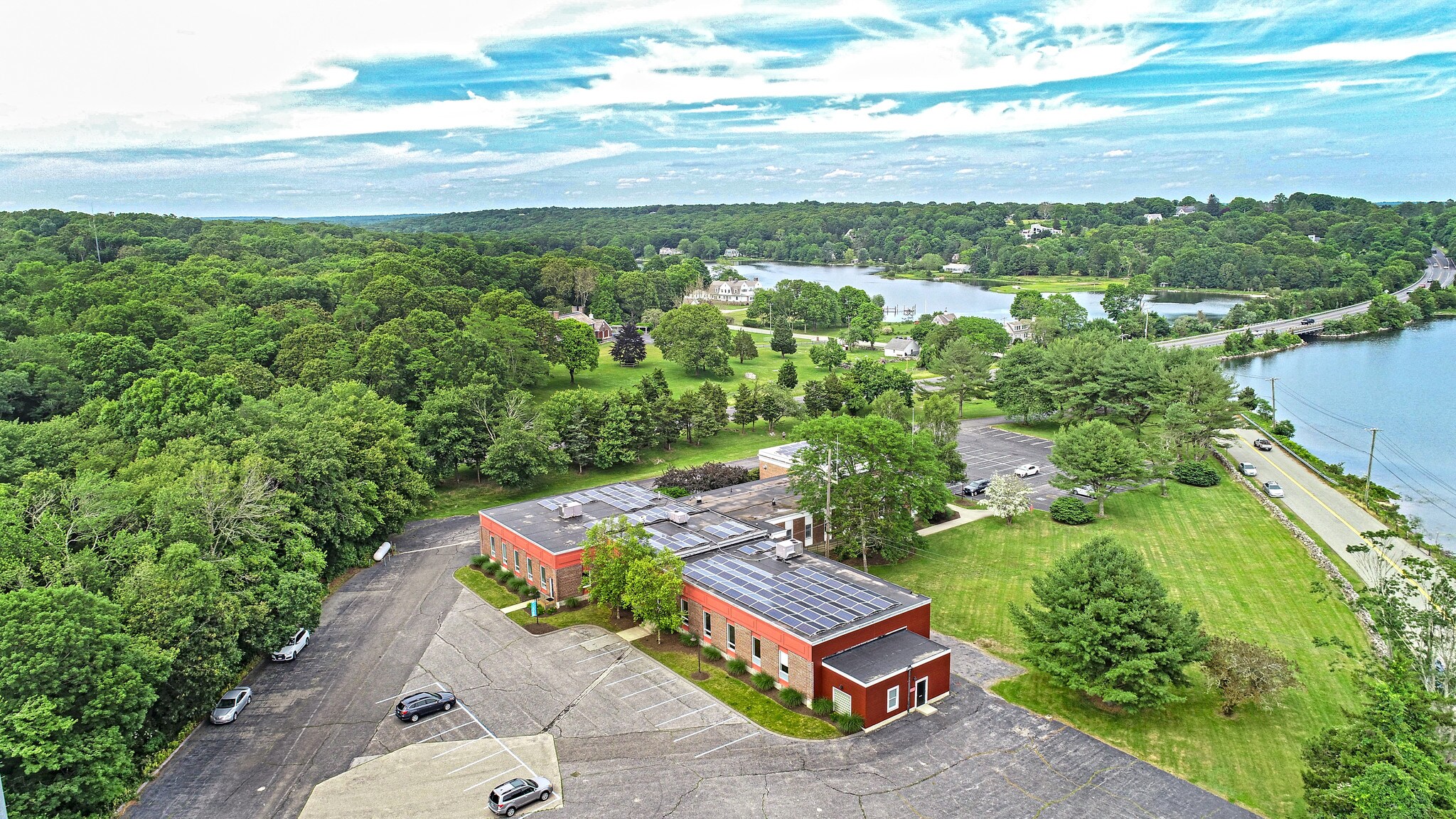 107 Wilcox Rd, Stonington, CT à louer Aérien– Image 1 sur 50