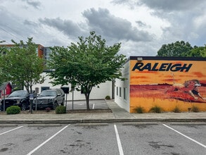 707 N West St, Raleigh, NC à louer Photo intérieure– Image 1 sur 11