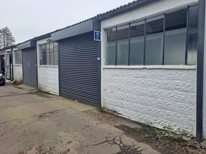 Mimram Rd, Hertford à louer - Photo de l’immeuble – Image 2 sur 8