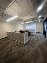 425 S Financial Pl, Chicago, IL à louer Photo de l’immeuble– Image 2 sur 4