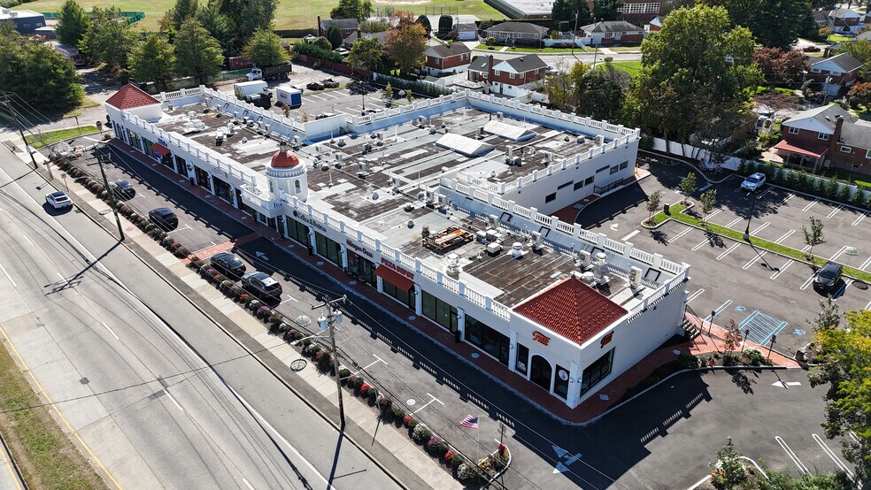 350 S Broadway, Hicksville, NY à louer - Photo de l’immeuble – Image 2 sur 9