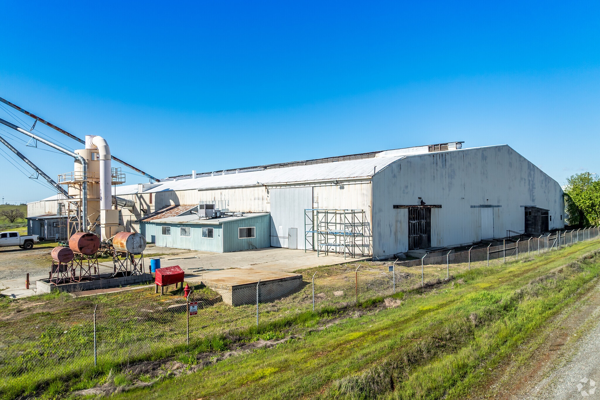 1980 Kusel Rd, Oroville, CA à louer Photo principale– Image 1 sur 30