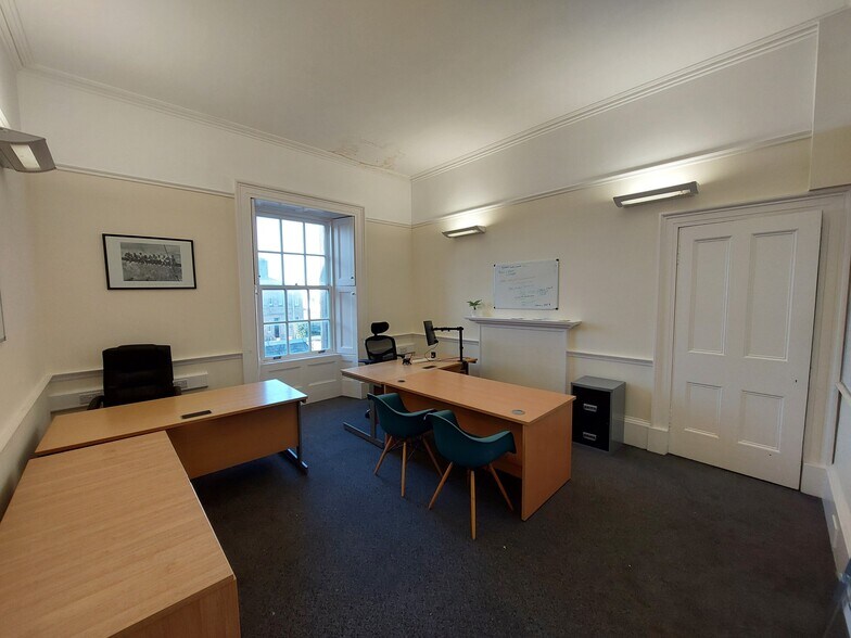 12 Alloway Pl, Ayr à louer - Photo de l’immeuble – Image 2 sur 7