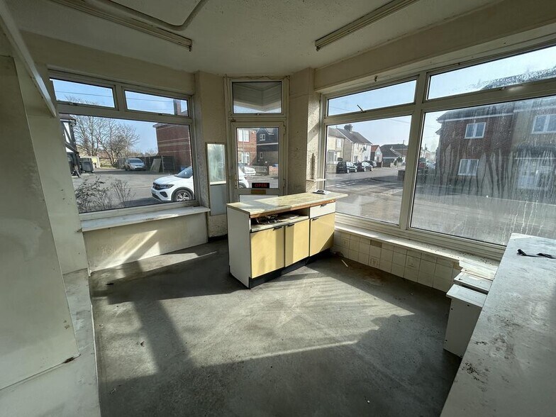 128 Rossmore Rd, Poole à louer - Photo de l’immeuble – Image 2 sur 4