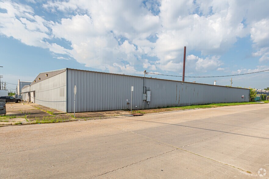 3800 Desire Pky, New Orleans, LA à louer - Photo de l’immeuble – Image 2 sur 2