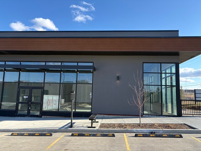 23 Belvedere Cres, Calgary, AB à vendre - Photo de l’immeuble – Image 1 sur 1
