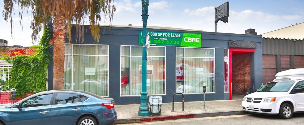 11128 Magnolia Blvd, North Hollywood, CA à louer - Photo de l’immeuble – Image 2 sur 11