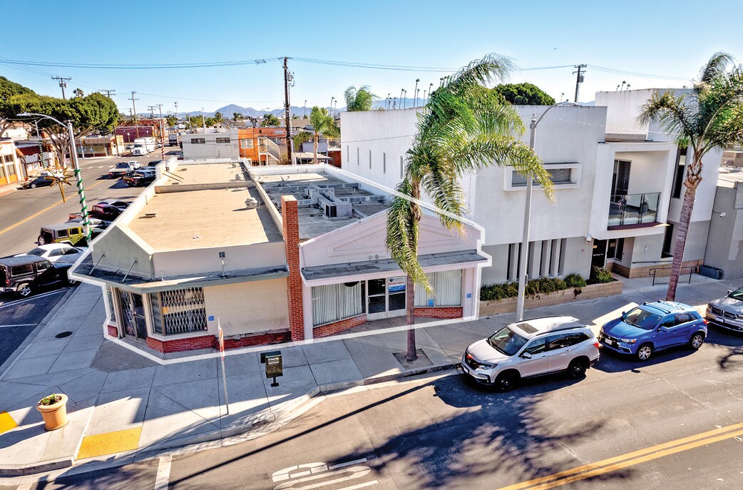 700-706 S A St, Oxnard, CA à vendre Aérien– Image 1 sur 25