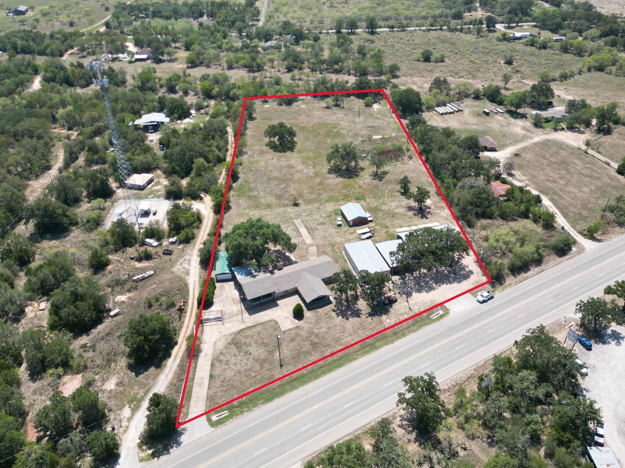 509 Highway 21 W, Cedar Creek, TX à vendre Photo principale– Image 1 sur 5