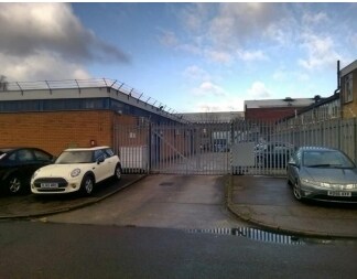 Austin Way, Birmingham à louer - Photo de l’immeuble – Image 2 sur 3