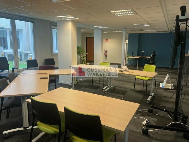 Plus de détails pour Bureau à vendre