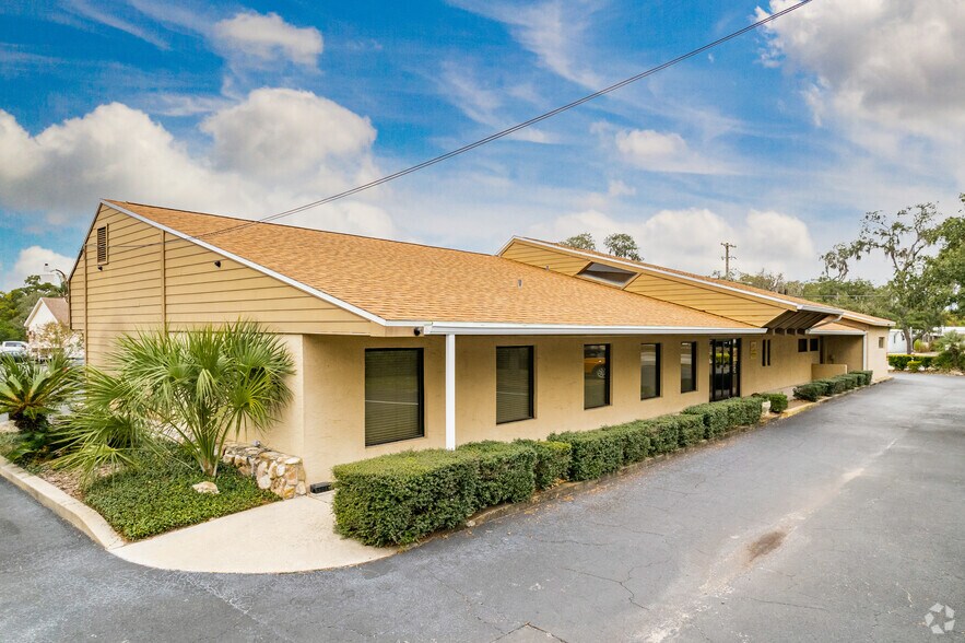 5636 Grand Blvd, New Port Richey, FL à vendre - Photo de l’immeuble – Image 3 sur 6