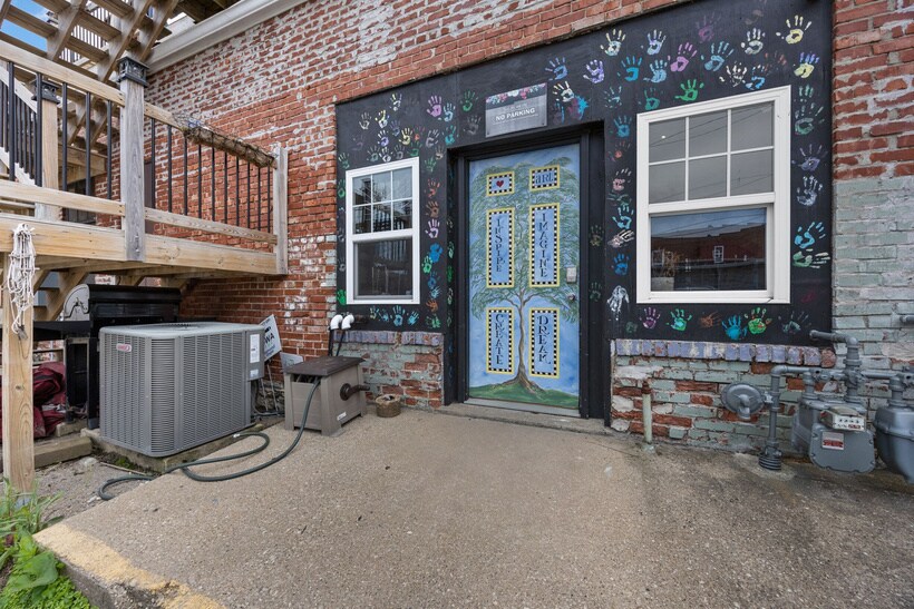 106 E Main St, Anamosa, IA à louer - Photo de l’immeuble – Image 3 sur 4