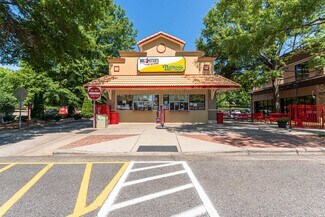 Plus de détails pour 17029 Kenton Dr, Cornelius, NC - Local commercial à vendre