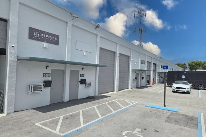 5220-5296 NW 163rd St, Miami Lakes, FL à louer - Photo de l’immeuble – Image 2 sur 17