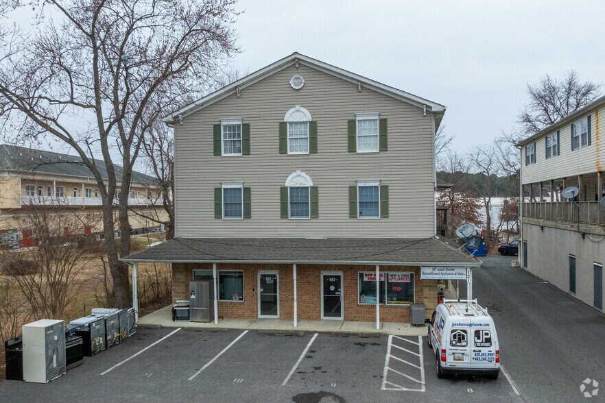 2109 Main St, Chester, MD à vendre - Photo de l’immeuble – Image 2 sur 6