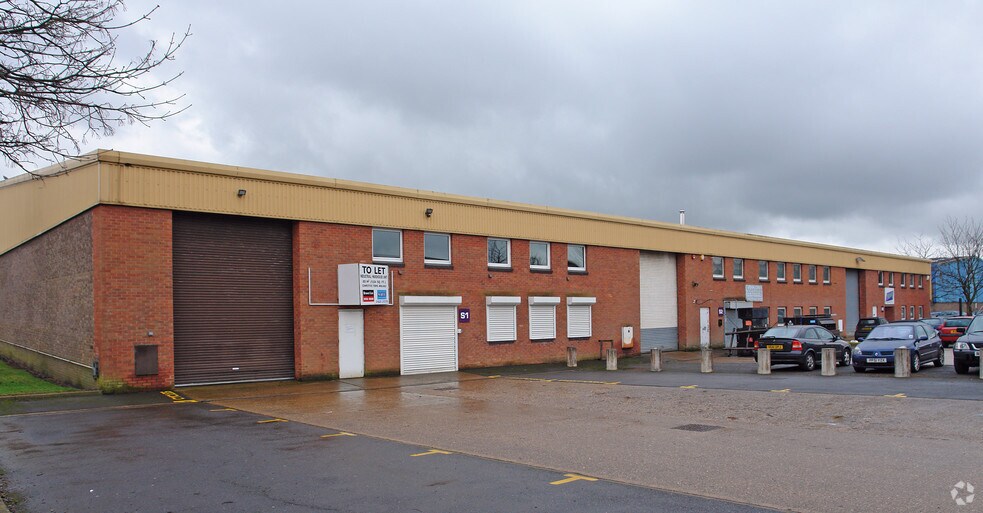 Stanbridge Rd, Leighton Buzzard à louer - Photo de l’immeuble – Image 3 sur 4