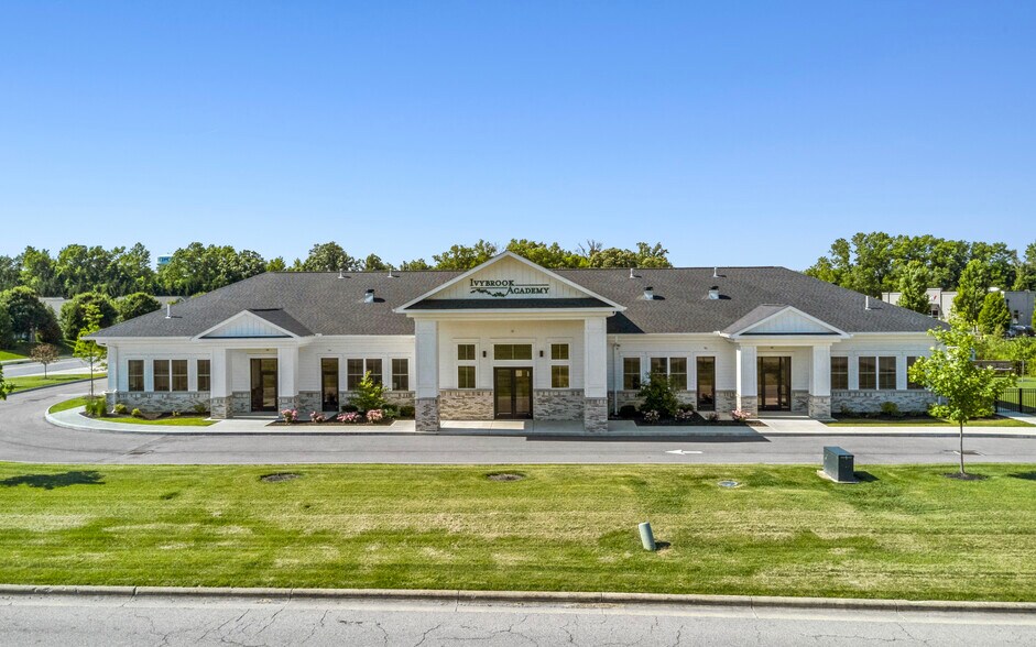 9098 Bunker Ln, Powell, OH à vendre - Photo de l’immeuble – Image 1 sur 6