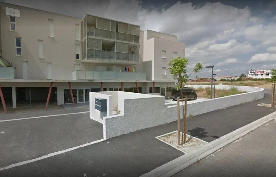 Local commercial dans Béziers à louer - Photo de l’immeuble – Image 2 sur 5