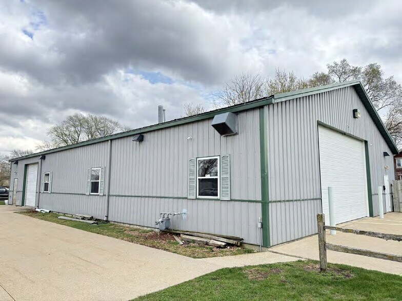 1007 Jerome Ave, Janesville, WI à vendre - Photo de l’immeuble – Image 3 sur 17